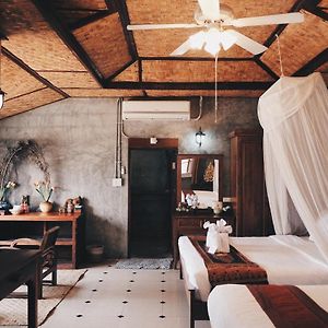 Signature Villa Room